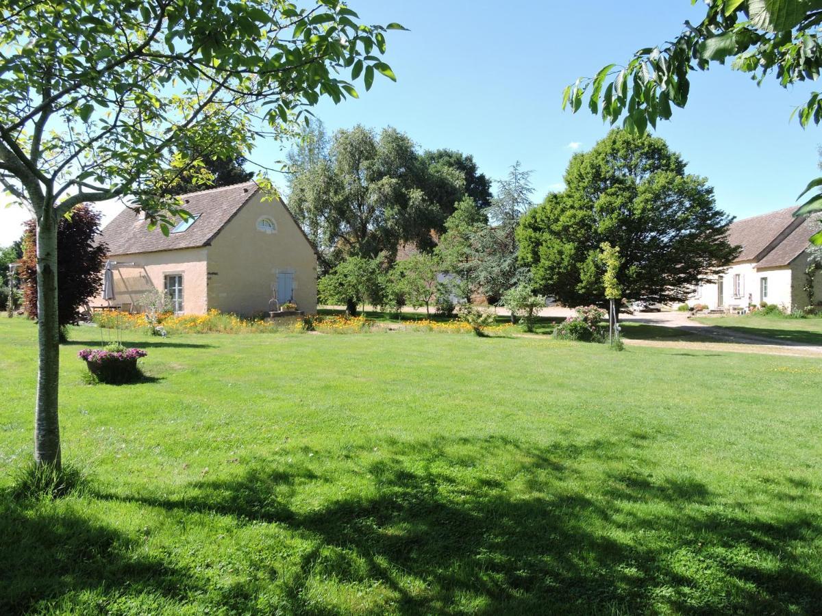 Gite De La Hertaudiere Montbizot Exterior photo